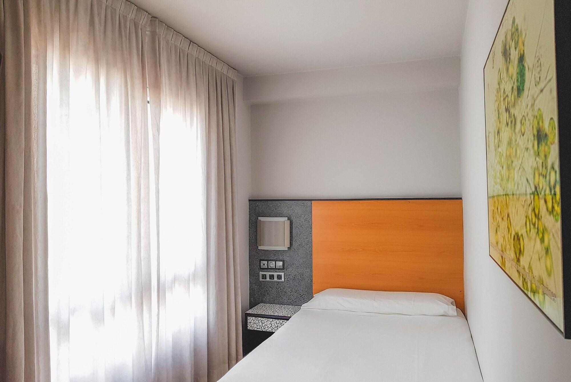 Hotel Faranda Pathos Gijon, Ascend Hotel Collection Εξωτερικό φωτογραφία